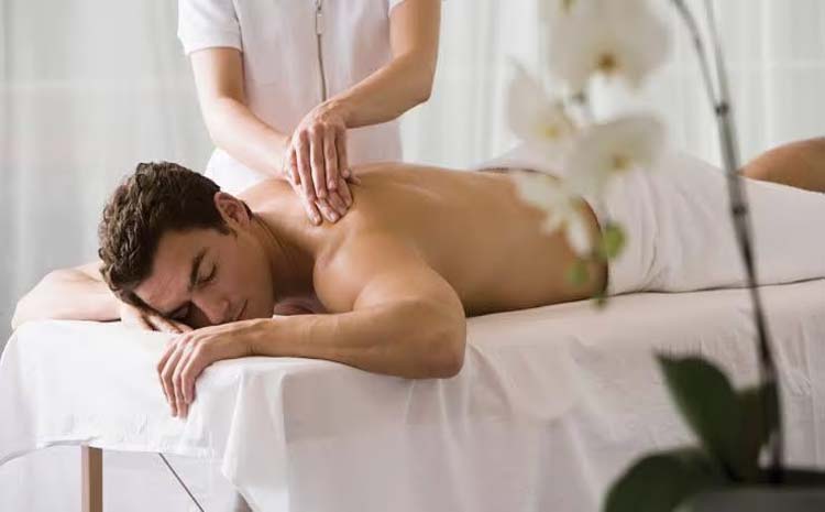 “Full body to body massage centre in Malviya Nagar Delhi – relaxing spa ambience”